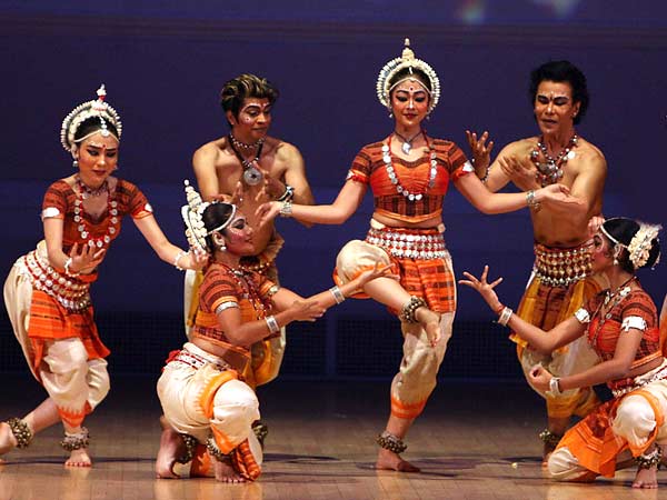 dança-indiana-folclórica