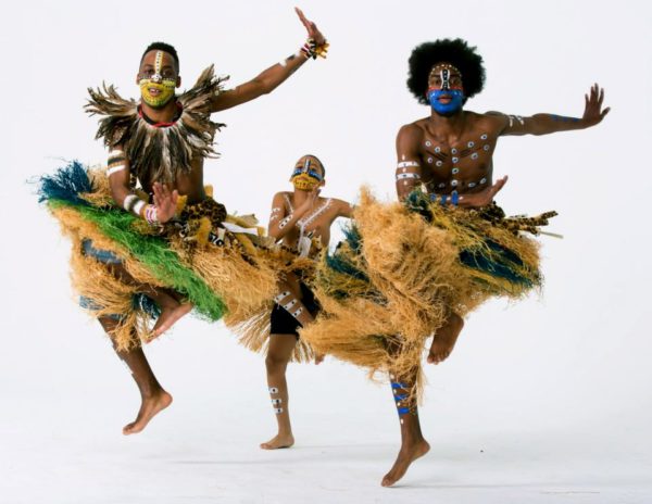 Danças africanas tribais e modernas | Como dançam na África